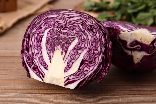 涼拌紫甘藍(lán)怎么做 家常涼拌紫甘藍(lán)簡(jiǎn)單做法