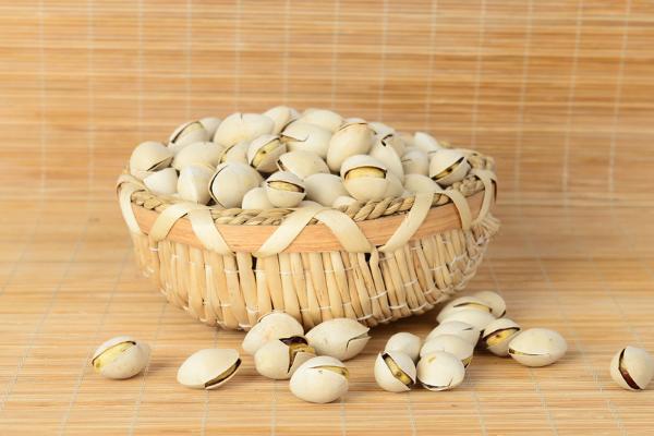 白果治痤瘡嗎 吃白果怎樣祛斑