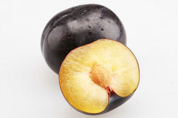 黑布林和李子的區別是什么 黑布林的食用價值