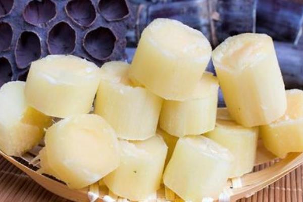 吃甘蔗的好處是什么 甘蔗吃多了會怎么樣