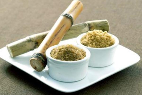 吃甘蔗的好處是什么 甘蔗吃多了會怎么樣