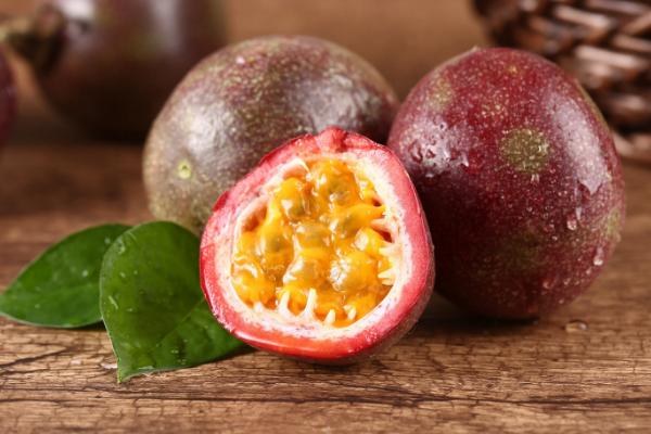 百香果的籽能吃嗎 百香果一天吃幾個最好