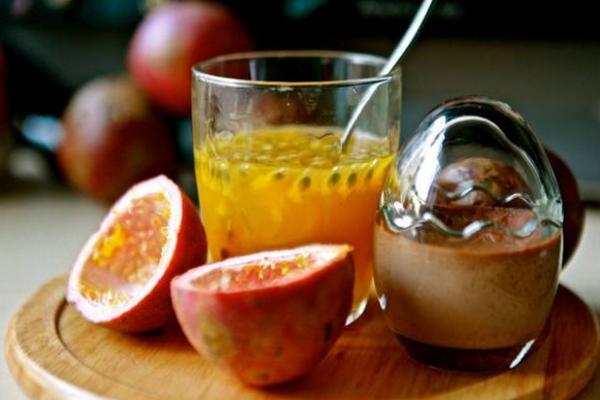 多情百香果汁的做法 多情百香果汁調配竅門