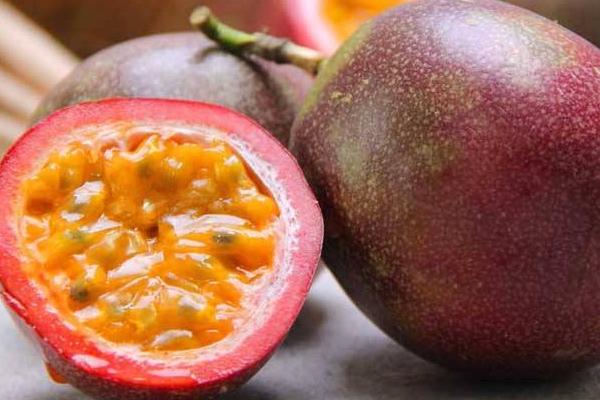 多情百香果汁的做法 多情百香果汁調配竅門