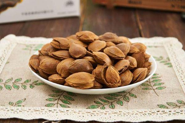 巴旦木是杏仁嗎 杏仁和巴旦木的區別是什么