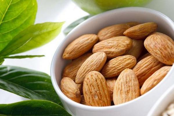 巴旦木是杏仁嗎 杏仁和巴旦木的區別是什么