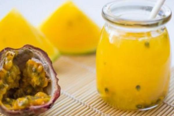 百香果泡水的功效與作用 百香果泡水的正確方法