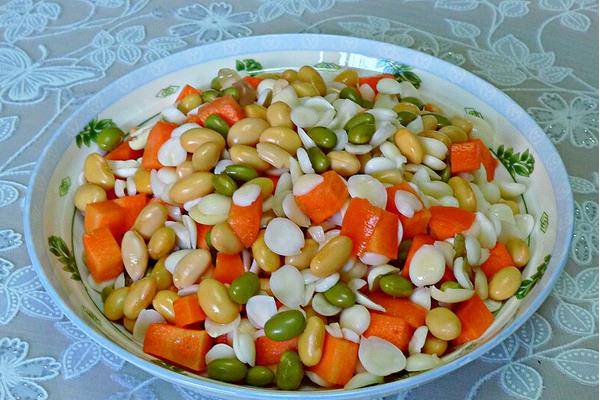 杏仁涼拌怎么做好吃 涼拌杏仁的做法