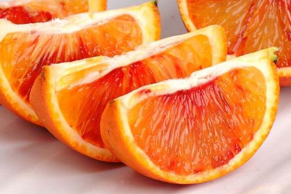 血橙樹苗市場價格多少錢一棵 血橙都有哪些品種