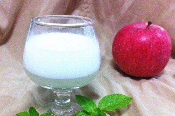 椰子汁是什么顏色 椰子汁什么味道