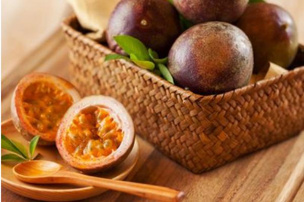 百香果晚上可以吃嗎 百香果的正確吃法