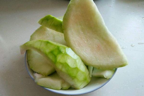 西瓜皮功效與作用 西瓜皮藥用價值