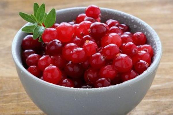 蔓越莓適合什么年齡吃 蔓越莓不能和什么一起吃