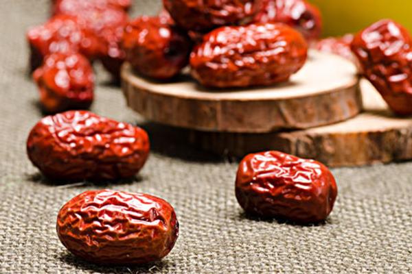 金絲小棗產(chǎn)地在哪里 金絲小棗是什么季節(jié)的水果