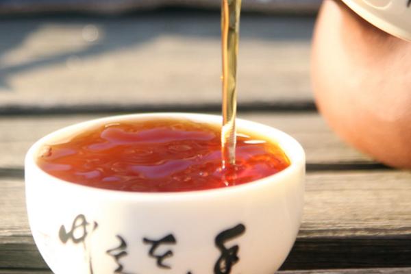 肉桂茶的功效與作用及禁忌 肉桂茶適合什么人喝