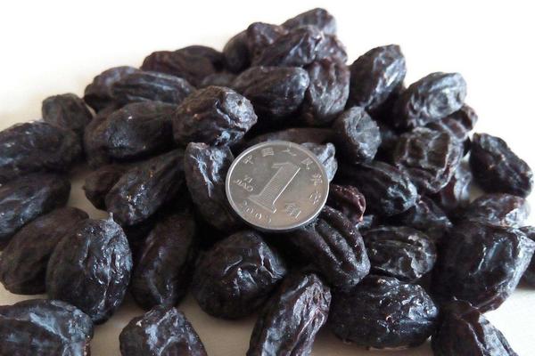 黑棗是怎么加工出來(lái)的 一天吃幾個(gè)黑棗最好