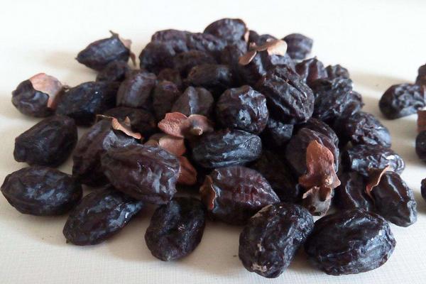 黑棗是怎么加工出來(lái)的 一天吃幾個(gè)黑棗最好