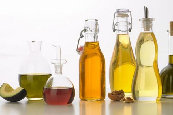 鱷梨油功效與作用 怎么用鱷梨油護理頭發