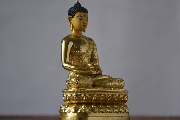 屬狗的本命佛是什么 屬狗吉祥物是什么 屬狗帶什么好