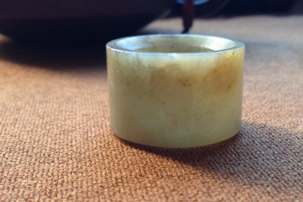 屬蛇的本命佛是什么 屬蛇吉祥物是什么 屬蛇帶什么好