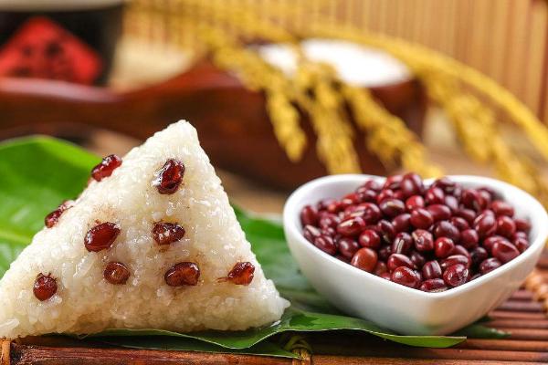 夢見吃紅豆是什么意思 夢見很多紅豆有什么預(yù)兆