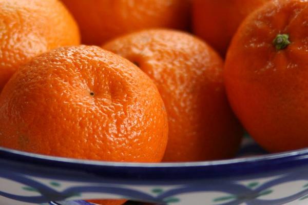 衣服上的橘子水怎么洗掉  怎么剝橘子皮不臟手