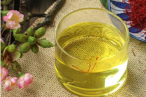 藏紅花和西洋參能一起泡水喝嗎（功效與作用） 喝藏紅花茶要注意什么