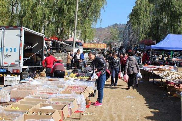 夢(mèng)見(jiàn)趕集是什么意思 女人夢(mèng)見(jiàn)趕集碰到熟人有什么預(yù)兆