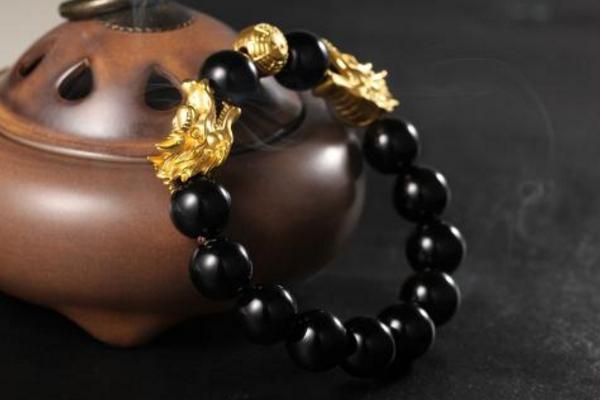 屬雞的本命佛是什么 屬雞吉祥物是什么