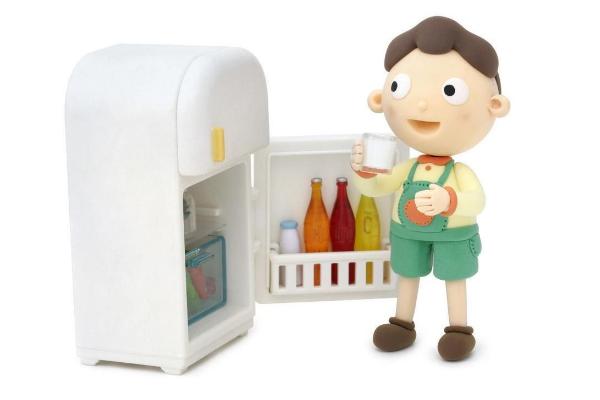 夢見冰箱是什么意思 夢到冰箱里裝滿了東西有什么預兆