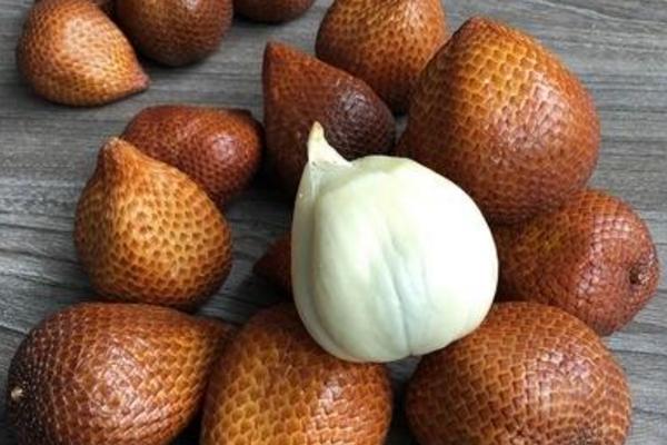 蛇皮果市場價格多少錢一斤 蛇皮果的食用方法