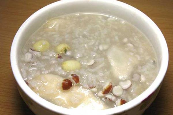 金櫻子的功效與作用及禁忌 金櫻子藥用價值