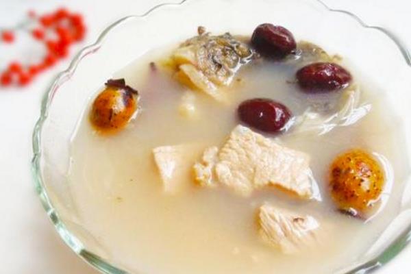 金櫻子的功效與作用及禁忌 金櫻子藥用價值