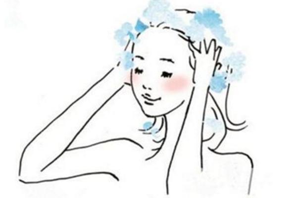 夢見洗頭發是什么意思 女人夢到自己給自己洗頭有什么預兆