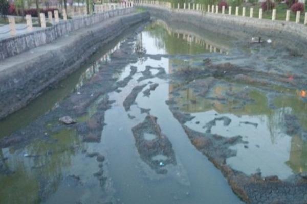 夢見河水干了是什么意思 女人夢到河里突然干涸見底有什么預兆