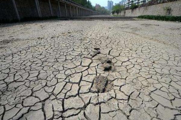 夢見河水干了是什么意思 女人夢到河里突然干涸見底有什么預兆