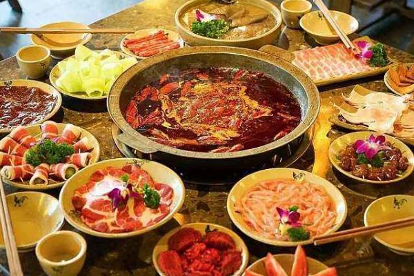 夢見吃火鍋是什么意思 女人夢到和朋友一起吃火鍋有什么預兆