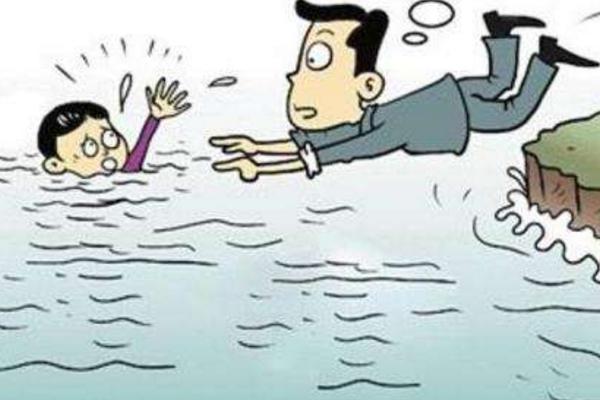 夢見掉水里了是什么意思 夢到自己掉水里又被救上來有什么預兆