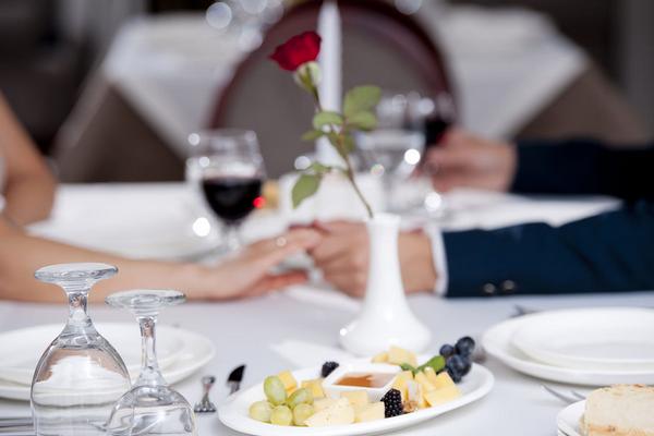 夢(mèng)見前男友結(jié)婚是什么意思 夢(mèng)到前男友和別人結(jié)婚有什么預(yù)兆