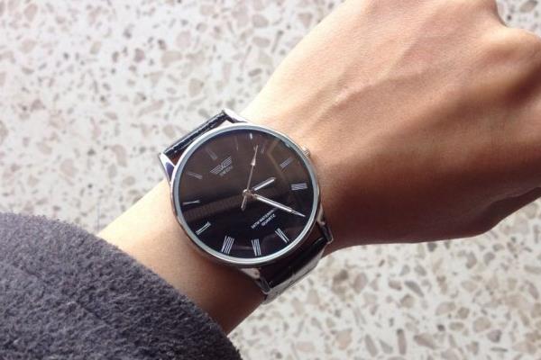 夢見戴手表是什么意思 女人夢到自己戴了一塊手表有什么預兆