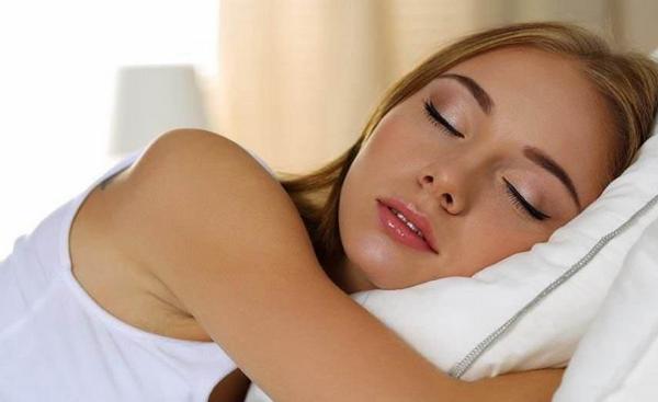 夢(mèng)見(jiàn)帥哥是什么意思 夢(mèng)見(jiàn)不認(rèn)識(shí)的陌生帥哥有什么預(yù)兆