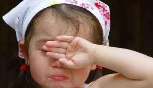 夢見小女孩哭是什么意思 夢到別人的小女孩哭有什么預兆