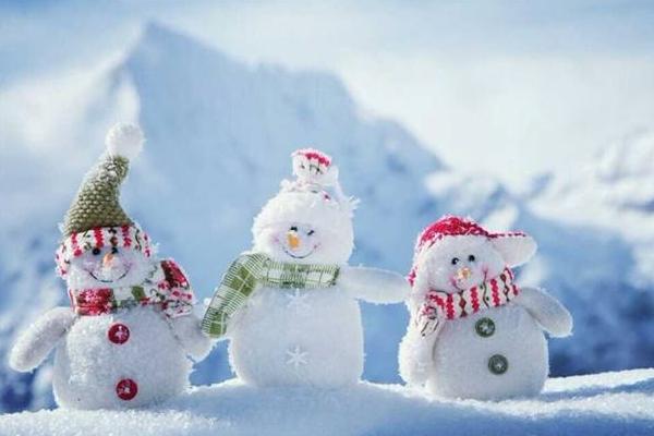 夢(mèng)見(jiàn)堆雪人是什么意思 女人夢(mèng)到下雪堆雪人有什么預(yù)兆