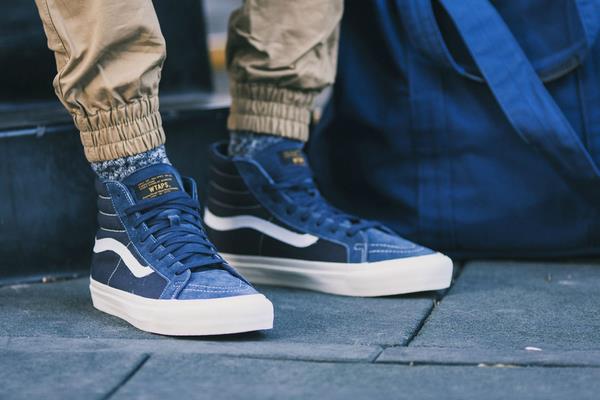 夢見到處找鞋是什么意思 女人夢到找不到鞋子很著急有什么預兆