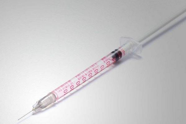 夢見扎針是什么意思 夢見別人給我扎針灸有什么預兆