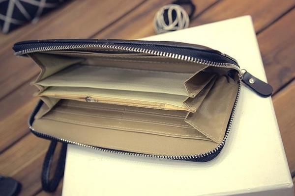 夢見錢包被偷了是什么意思 女人夢到被偷錢有什么預兆