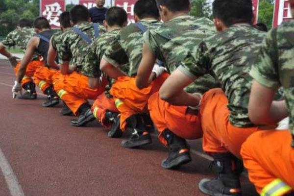 鴨子步怎么走 走鴨子步有什么好處