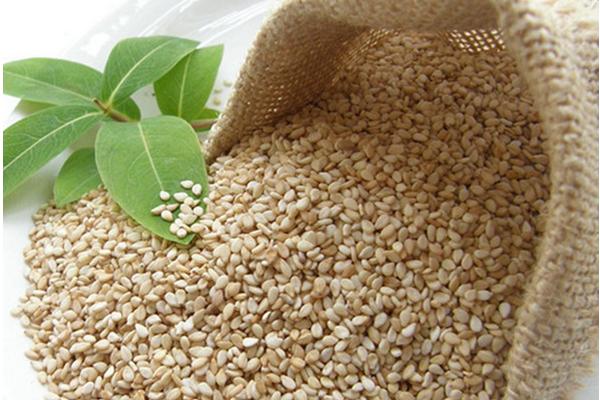 夢見吃芝麻是什么意思 女人夢到吃芝麻有什么預兆