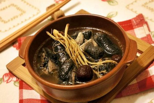 烏骨雞和什么一起燉好 哪些人不宜吃烏骨雞湯