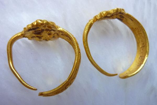 夢見金耳環(huán)是什么意思 女人夢到別人送自己金耳環(huán)有什么預(yù)兆